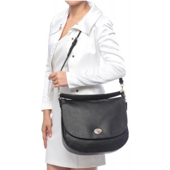 Coach Turnlock Hobo - Picture 8 of 9